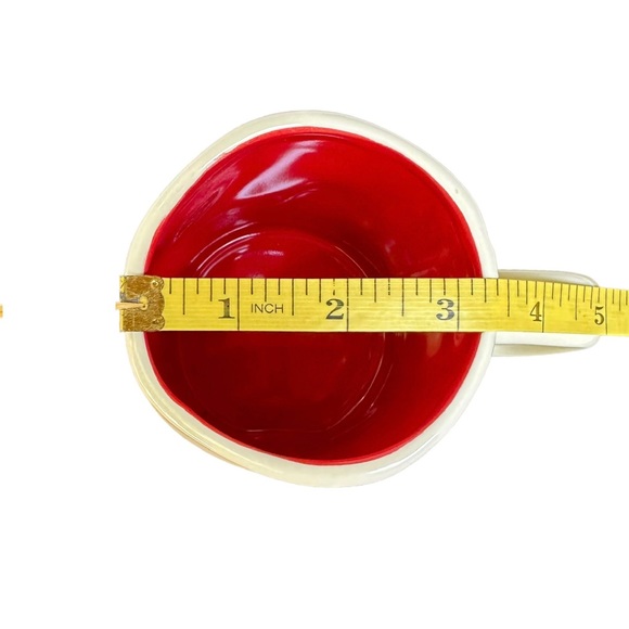 Rae Dunn HUGS KISSES Mug Two Sided White Red Interior NWT 2017 OG - Picture 14 of 15